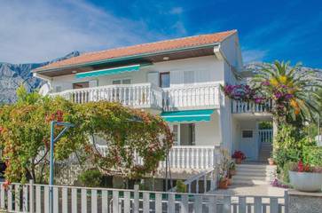 Ferienwohnung für 2 Personen, mit Terrasse und Ausblick in Orebic