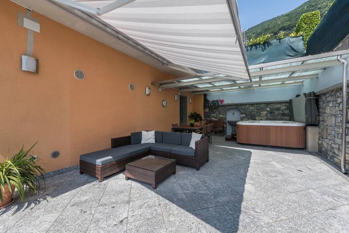 Villa Golfo di Venere com vista para o lago, piscina e Wi-Fi in Mezzegra, Tremezinna