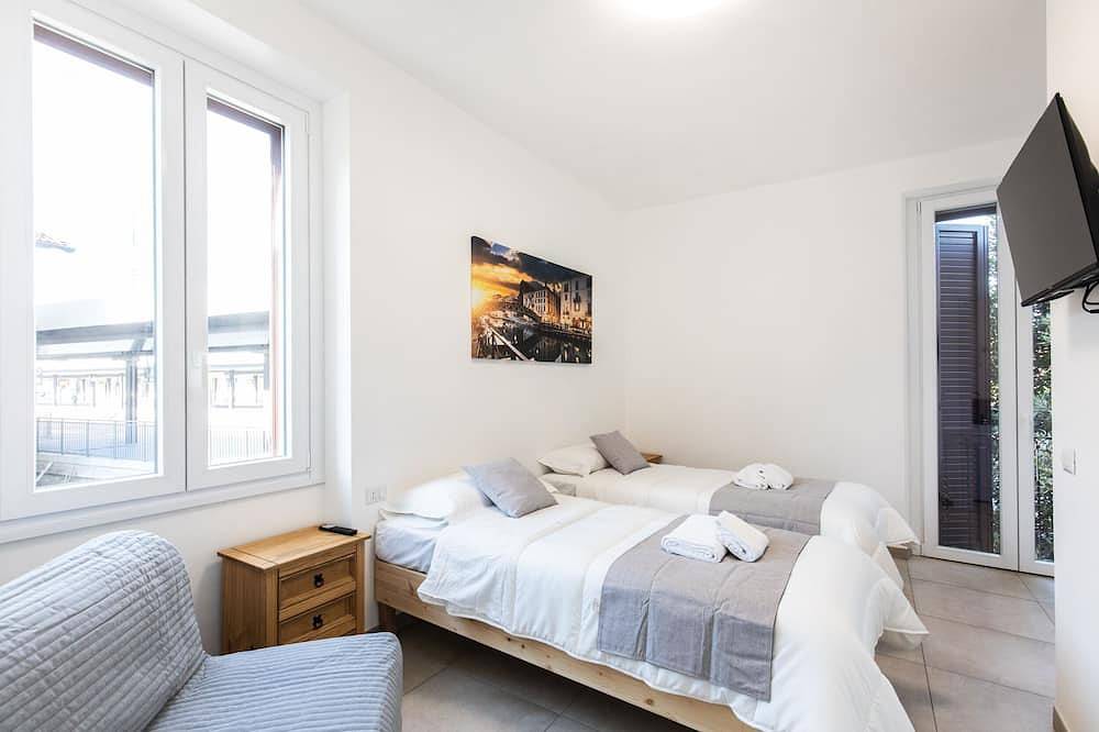 Apartamento entero, New White Flat - Near Rho Fiera and Train Station in Ρ, Provincia de Milan