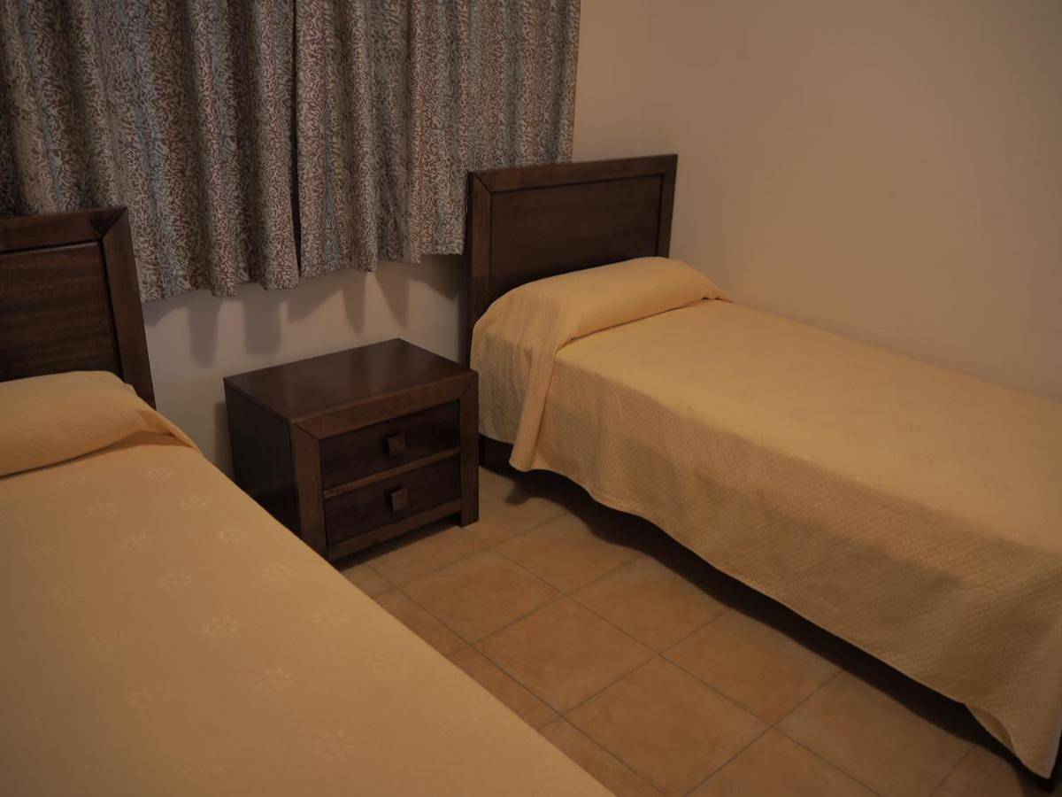 Apartamento entero, Two-Bedroom Apartment (3 Adults + 1 Child) in Los Geraneos, Cordillera Penibética
