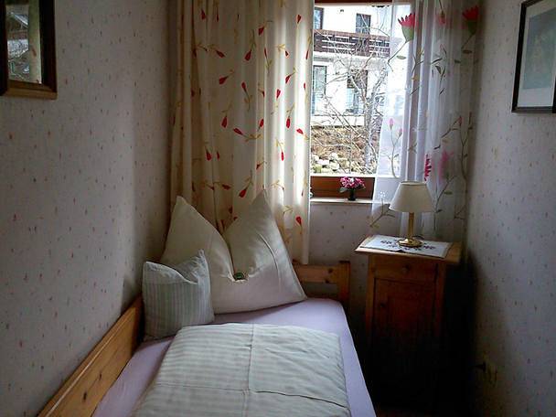 Ganze Ferienwohnung, Edith Grill, Ferienwohnungen & Privatzimmer - Ferienwohnung 1 Bergblick in Dachsteingebirge, Bad Goisern am Hallstättersee