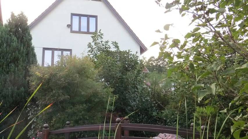 Ferienwohnung für 6 Personen, mit Pool und Garten in Bad Liebenstein