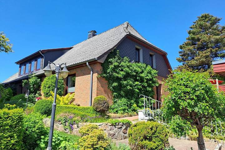Ferienwohnung für 6 Personen, mit Terrasse und Garten in Freienwill