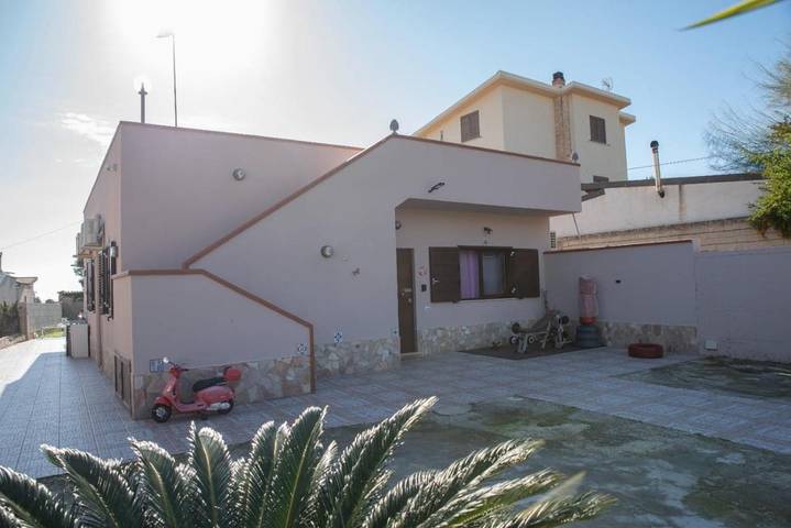 Casa vacanza per 8 persone, con Terrazza e Giardino nonché Panorama a Scala dei Turchi