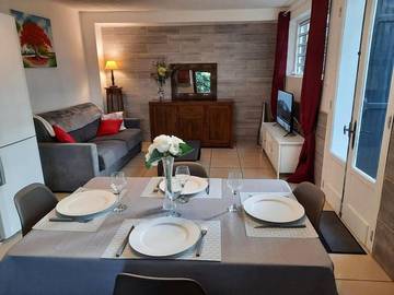 Gîte pour 4 personnes, avec jardin et terrasse dans Le Guillaume