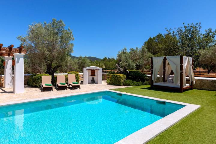 Ferienhaus für 8 Personen, mit Pool und Terrasse sowie Garten in St Llorenc de Balafia - 4