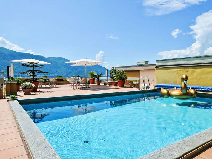 Ferienwohnung für 2 Personen, mit Seeblick und Terrasse sowie Garten und Ausblick in Ascona