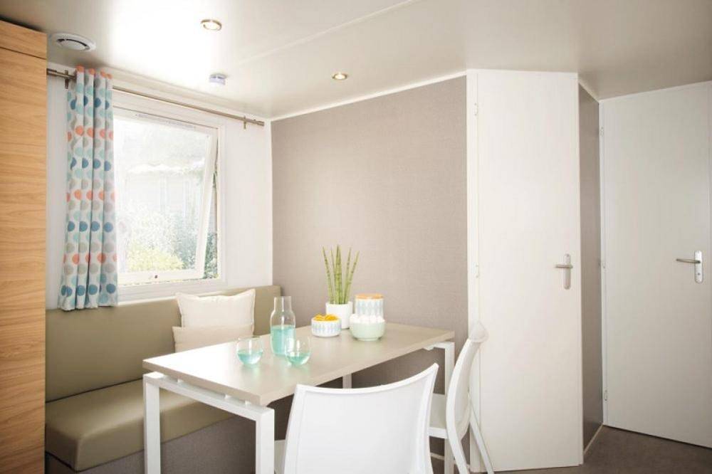Camping Paris Beau Village in Villiers-sur-Orge, Essonne