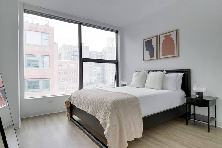 Loft for 2 people, with pool, with pets in Chicago