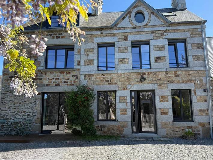 Location de vacances pour 12 personnes, avec vue et jardin à Dragey-Ronthon - 3