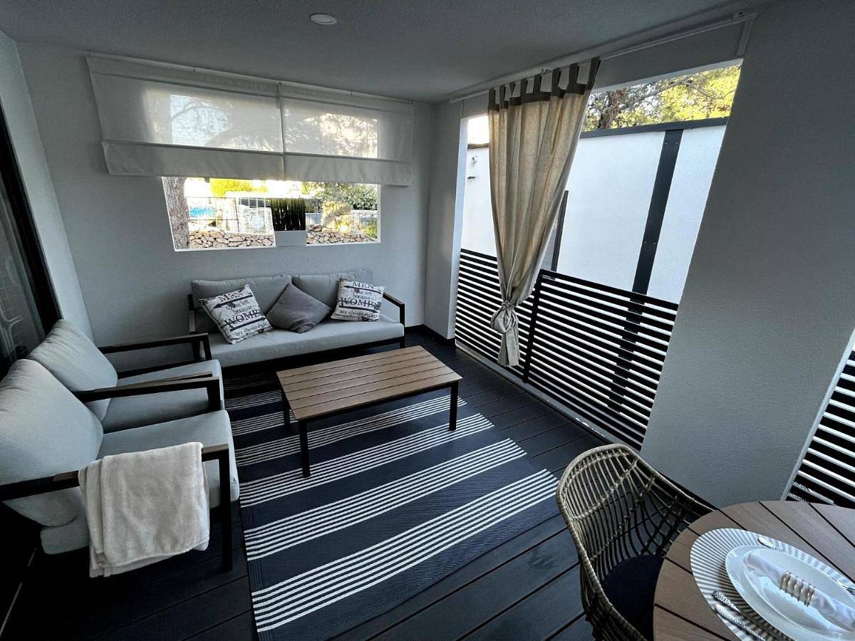 Two-Bedroom Mobile Home in Drage (Pakoštane), Zadar
