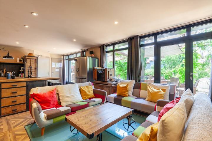 Villa pour 15 personnes, avec Jacuzzi ainsi que Jardin et Sauna dans 