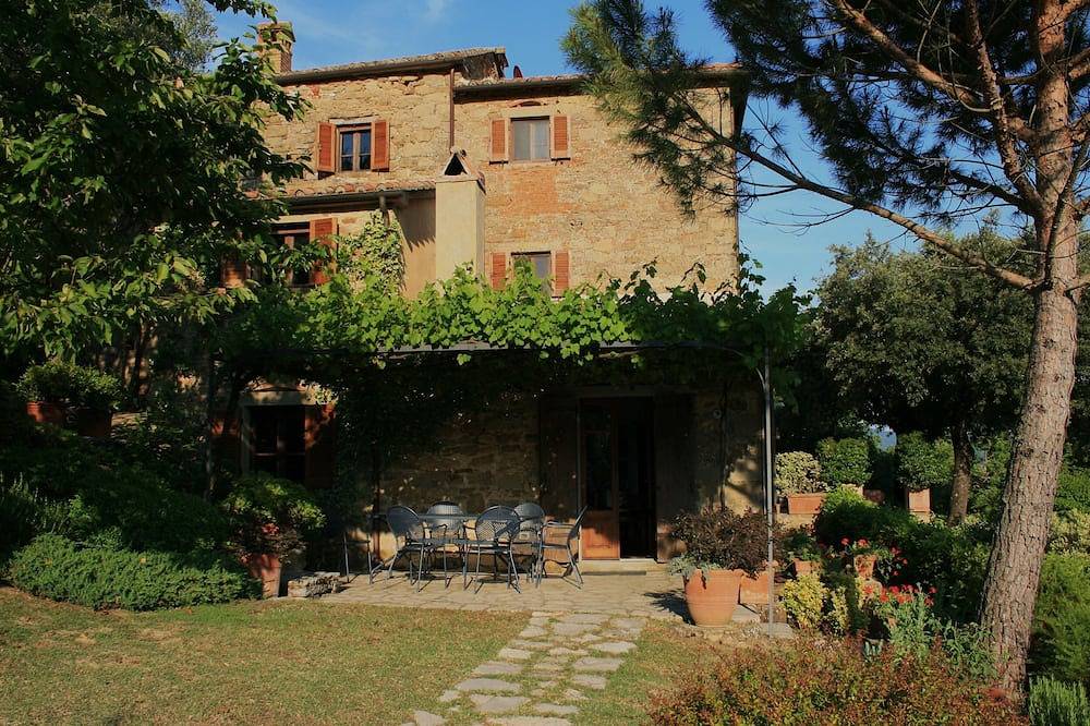 Pacífica antigua granja de piedra: propia piscina de agua salada y precioso jardín en las colinas tranquilas. in Città di Castello, Valtiberina