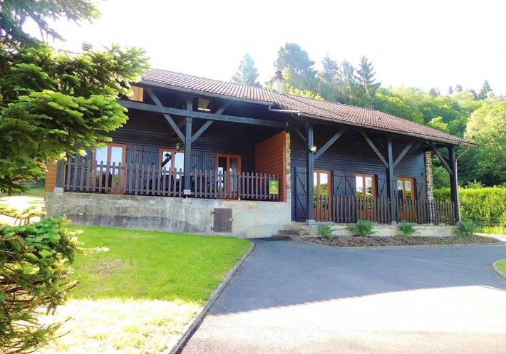 Gîte voor 10 personen, met Terras en Tuin in de Ardennen