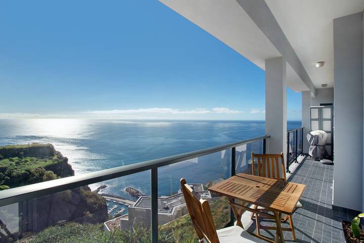 Gîte pour 2 personnes, avec jardin à Calheta - 2