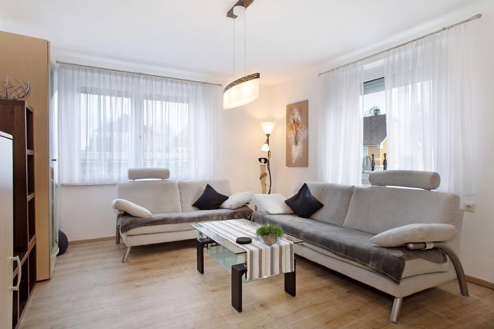 Ferienwohnung für 4 Personen, mit Balkon nahe des Ravensburger Spieleland - 2