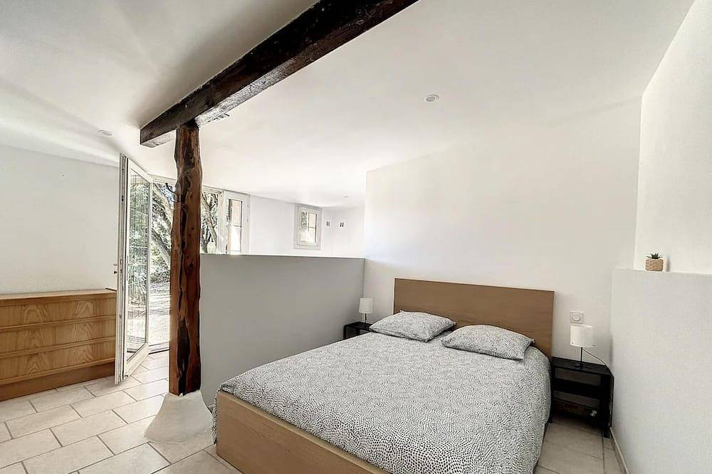 Maison Familiale Avec Piscine et Magnifique Jardin, Sud de la France in Piolenc, Vaucluse