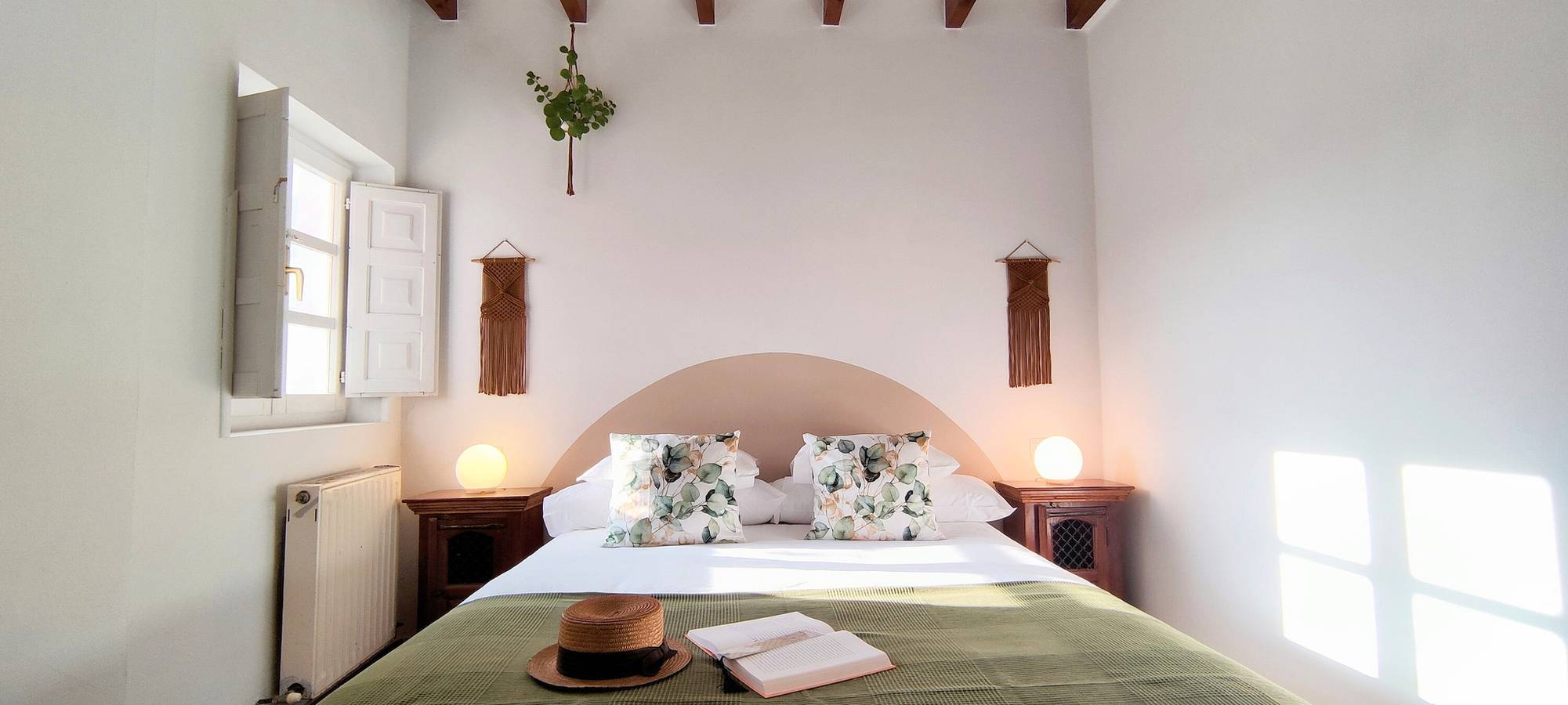 Ganze Wohnung, Ferienwohnung 'Florenta G2' mit Bergblick, privater Terrasse und Wi-Fi in Cangas de Onís, Costa Verde (Spanien)