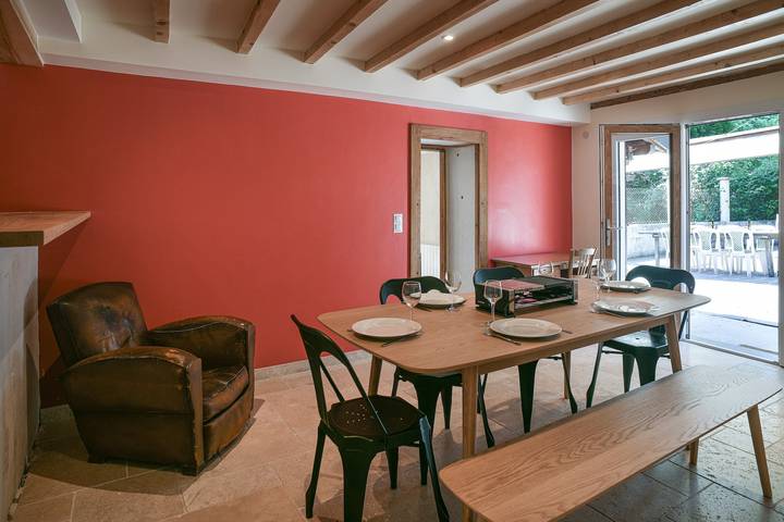 Location de vacances pour 8 personnes, avec vue sur le lac et jardin dans Porte-de-Savoie - 3