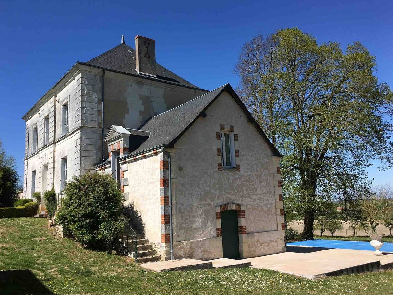 Belle villa avec piscine à Cussay in Cussay, Région De Loches