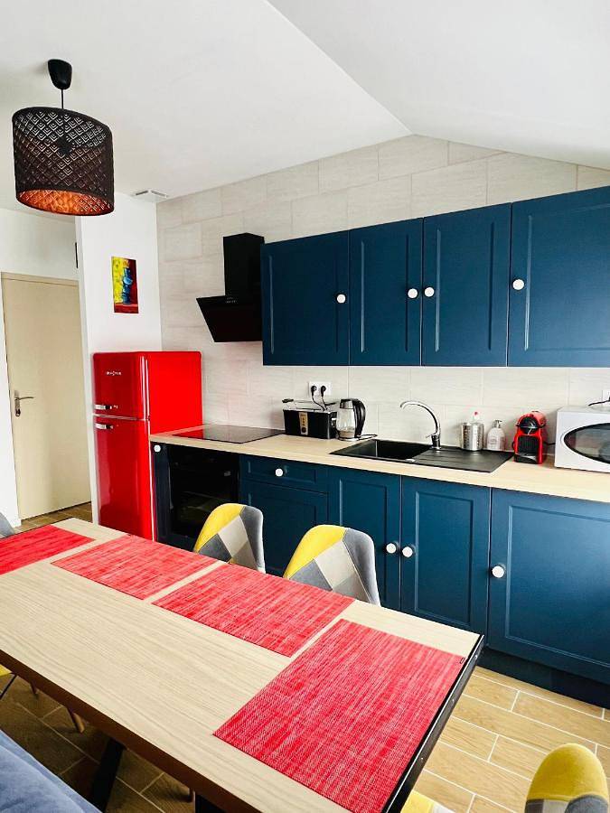 Appartement entier, Merveilleux T2 en hypercentre in Châlons-en-Champagne, Marne