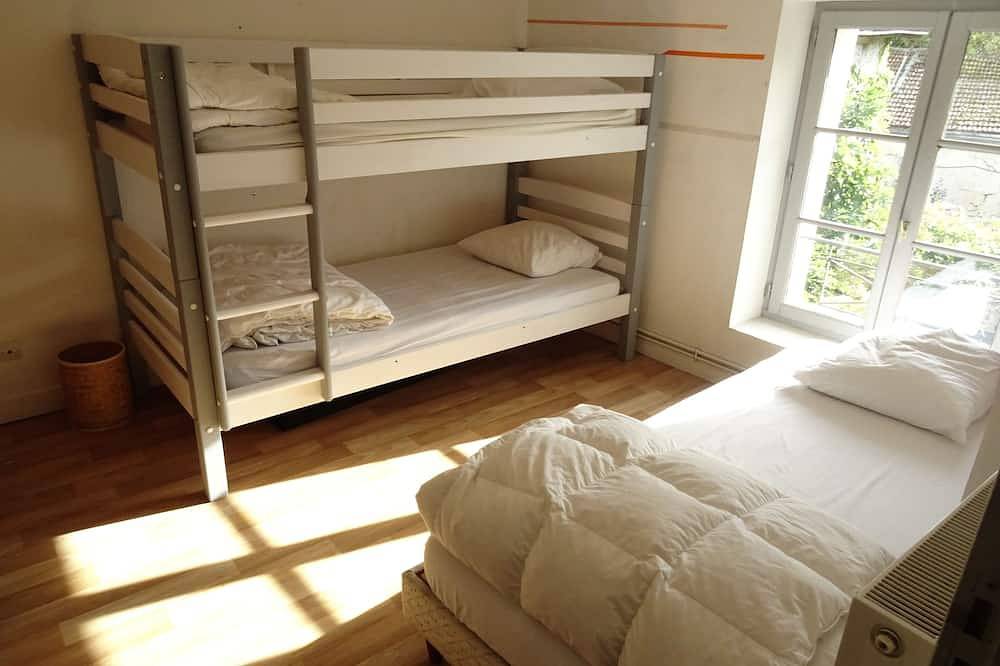 88km de Paris, Charmante Maison Cosy, Wifi +++, jardin,  tout confort in Verdelot, Seine-et-Marne