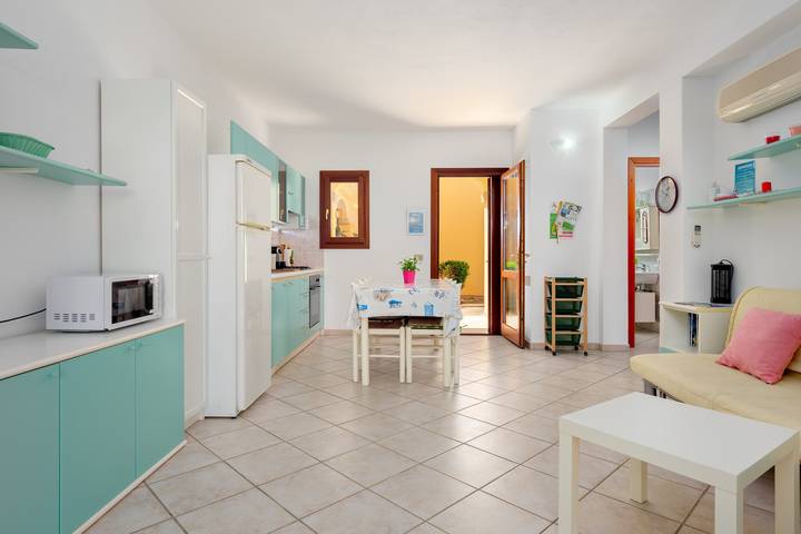 Holiday Home 'Villa Bianca' with Terrace, Garden & Wi-Fi in San Teodoro, Olbia-Tempio