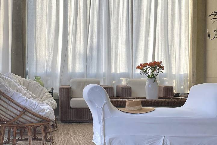 Classic-Contemporary Villa Good Location On The Coast Of Galicia in Vilaxoán, Villagarcía de Arosa