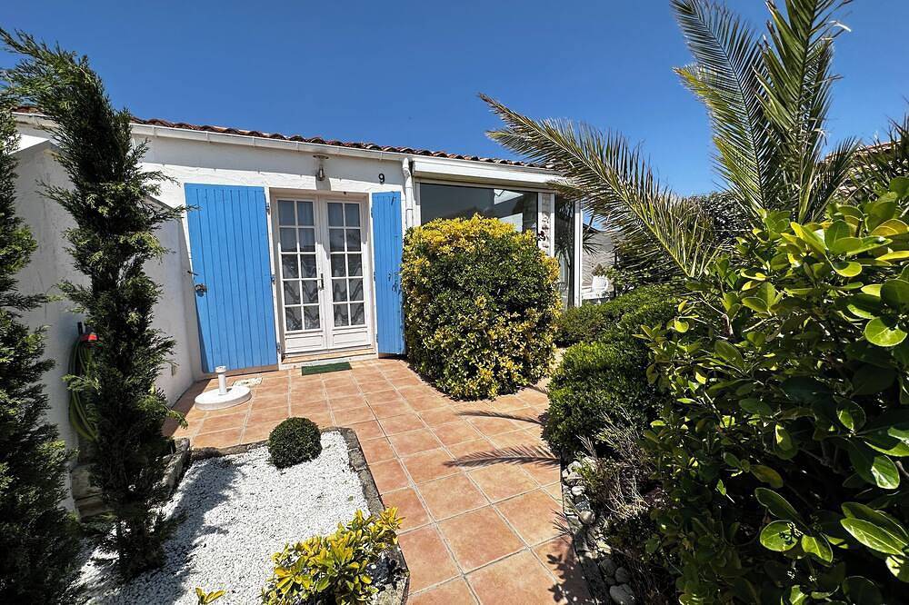 Ferienhaus mit Wintergarten und Strandnähe in Saint-Denis-d'Oléron, Côte de Beauté