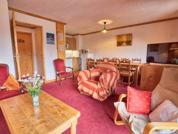 Gîte pour 10 personnes, avec piscine et terrasse, animaux acceptés dans Office De Tourisme De Notre Dame De Bellecombe