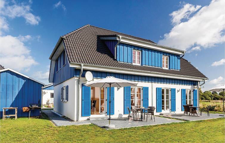Ferienhaus für 6 Personen, mit Terrasse und Sauna in Altefähr