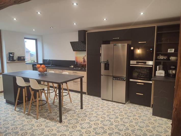 Location de vacances pour 14 personnes, avec Terrasse ainsi que Jardin et Vue dans Binarville