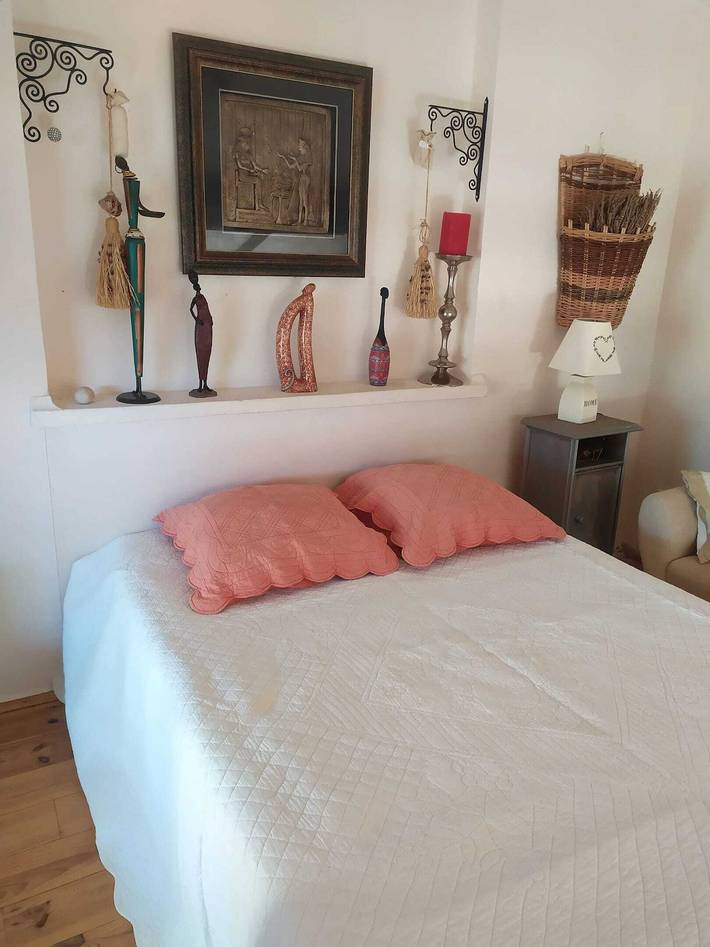 Studio pour 2 personnes, avec terrasse en Ardèche