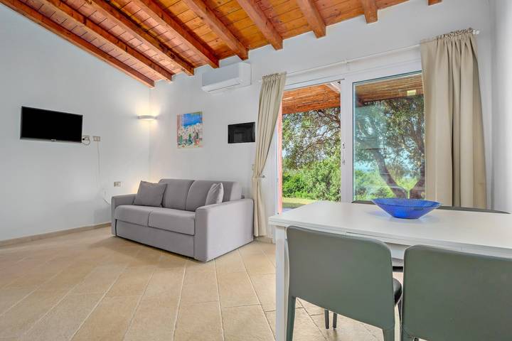 Gîte pour 4 personnes, avec jardin dans Olbia - 2