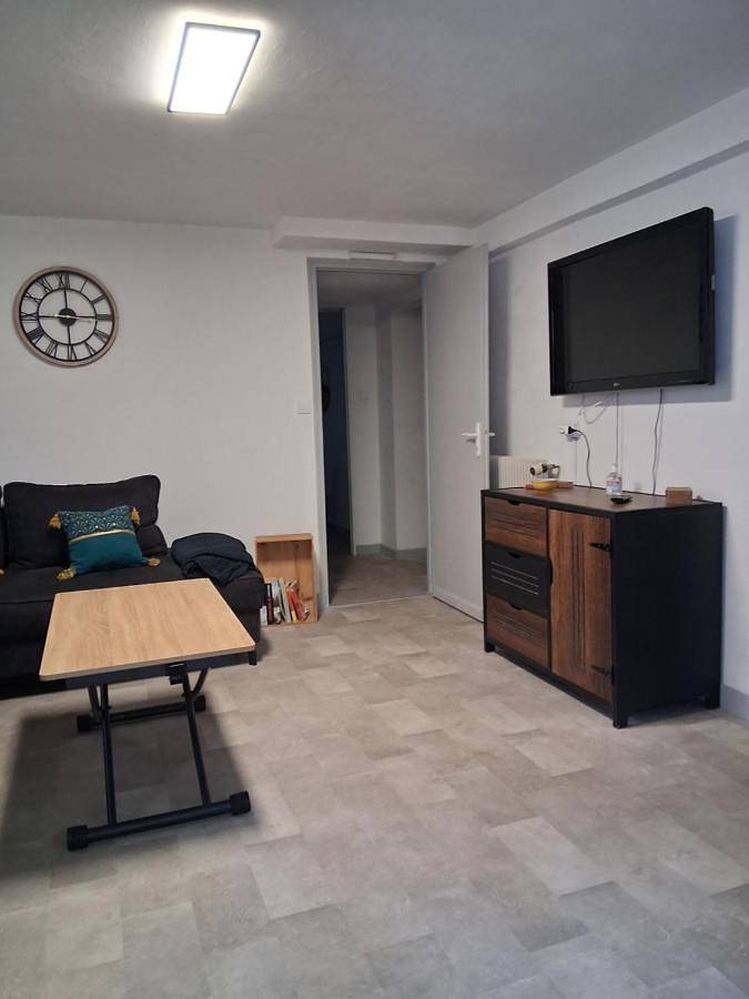 Appartement entier, One-Bedroom Apartment in Hagetmau, Landes