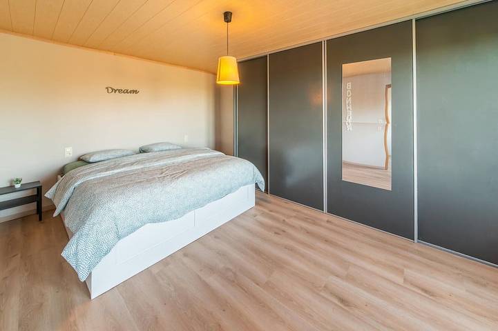 Location de vacances pour 6 personnes, avec jardin à Léglise - 4