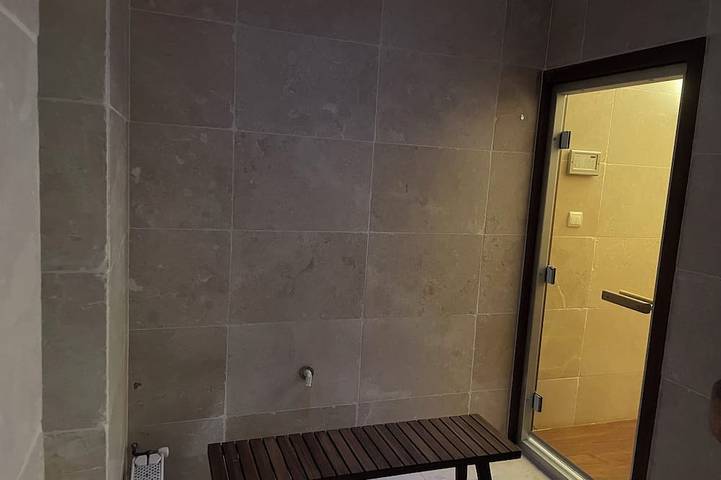 Location de vacances pour 14 personnes, avec jacuzzi ainsi que sauna et jardin, animaux acceptés à Sainte-Geneviève-lès-Gasny - 2