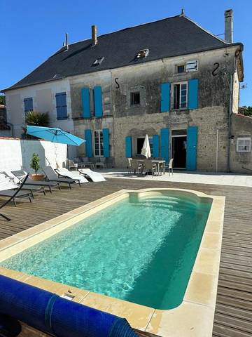 Gîte pour 10 personnes, avec piscine et terrasse à Haimps