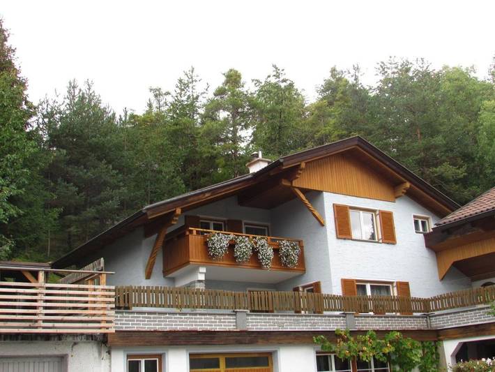 Ferienhaus für 7 Personen, mit Balkon und Terrasse sowie Ausblick in Imst