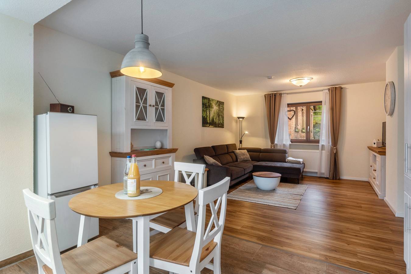 Entire apartment, Apartment 'Hof Helmenhube 1' with Shared Terrace, Shared Garden and Wi-Fi in Beerfelden, Odenwaldkreis