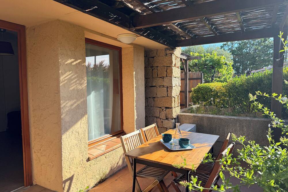Appartamento intero, Maisonnette Dans Résidence Avec Piscine in Serra di Ferro, Ajaccio e dintorni