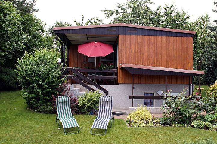 Ferienhaus für 3 Personen, mit Terrasse und Garten in Waren (Müritz)