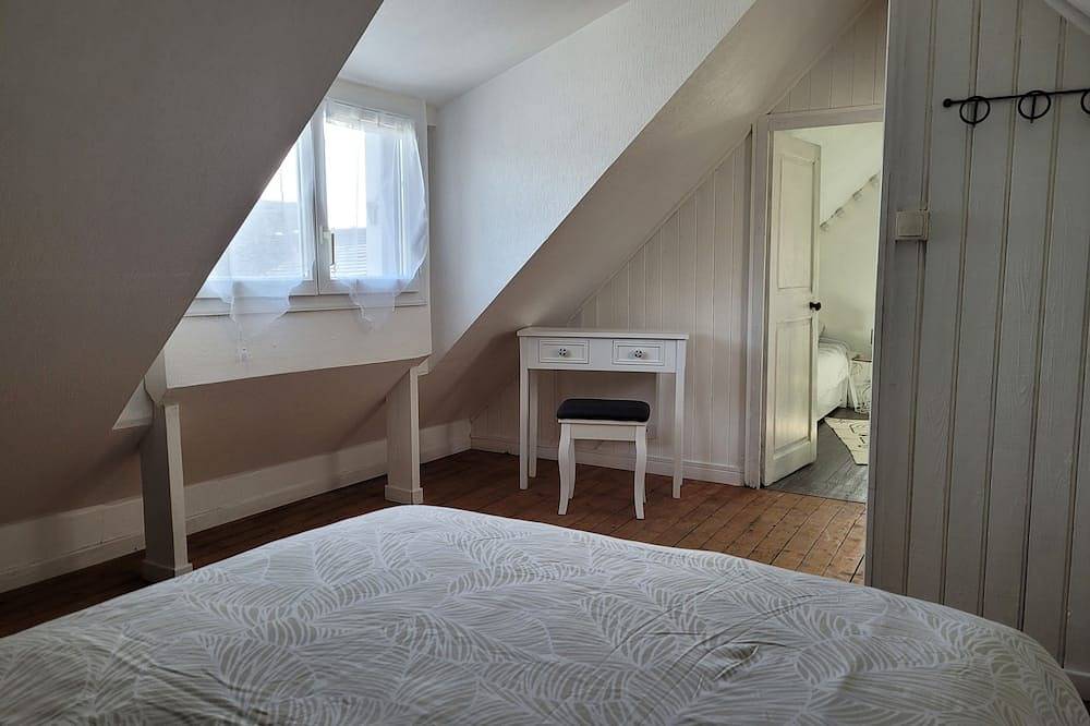 Le Penty du Peulven in Plestin-les-Grèves, Ceinture Dorée