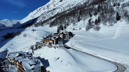 Gîte pour 5 personnes, avec jardin ainsi que vue et balcon à Galtür
