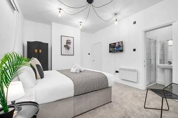 Apartment for 6 People in Wolverhampton, Birmingham Area, Photo 3