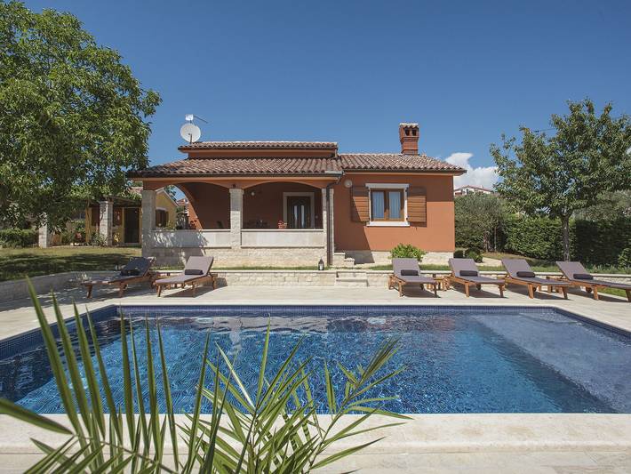 Villa pour 5 personnes, avec piscine à Barbariga - 3