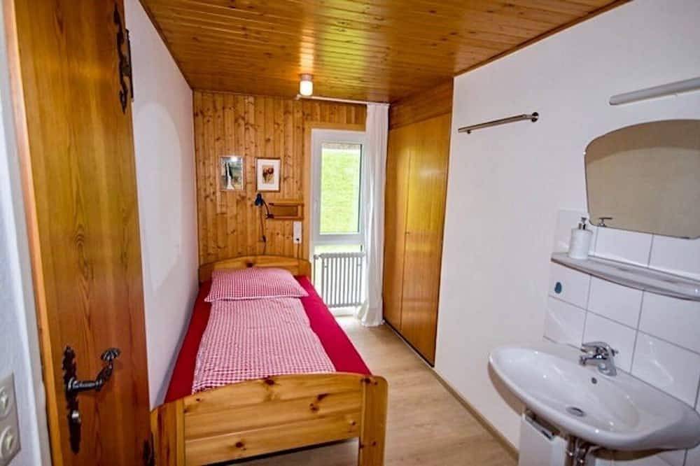 Ferienhaus für die ganze Familie, Skifahren, Wandern, Golfen,Schwimmen, Shopping in Stiefenhofen, Bayerisch Schwaben