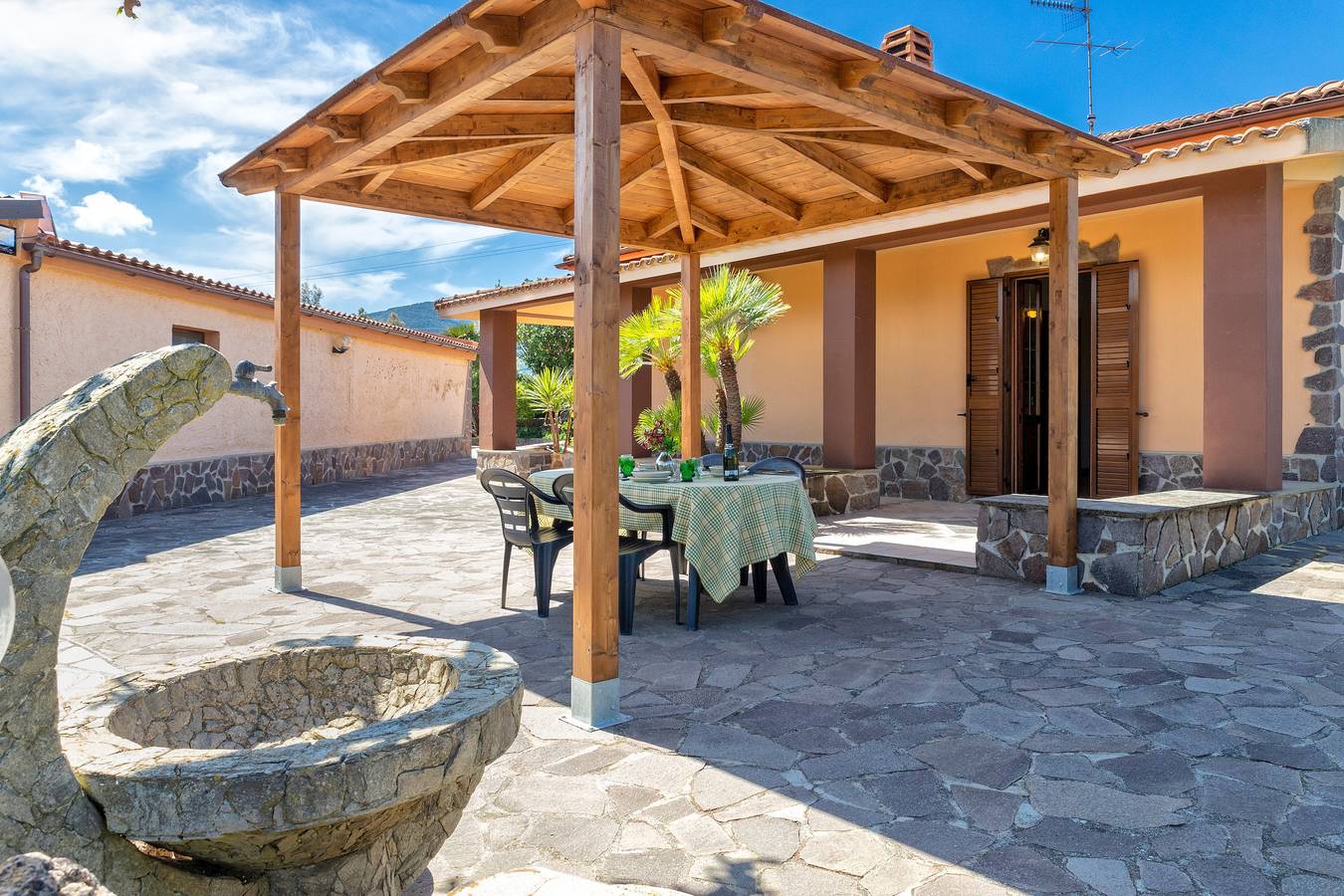 Villa "Villamorus 1" mit Garten und Wlan in Guardia Grande, Sassari Provinz