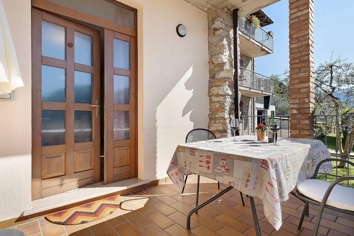 Ferienwohnung für 4 Personen, mit Balkon und Garten sowie Seeblick am Gardasee - 4