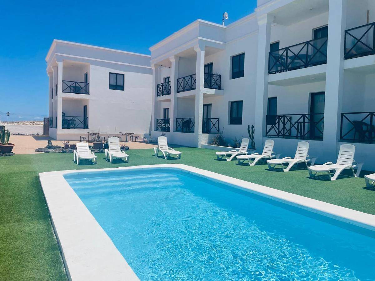 Apartamento entero, One-Bedroom Apartment in Playa Los Lagos, La Oliva